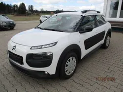 Weiß Gebraucht 2015 Citroën C4 Cactus Business Class Kleinwagen | 6.000 € (Fairer Preis)