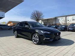 Midnight schwarz meta... Gebraucht 2021 Seat Leon FR Kombi | 21.590 € (Fairer Preis)