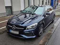 Blau Gebraucht 2019 Mercedes 220 Kombi | 22.500 € (Fairer Preis)