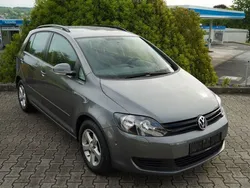 Grau Gebraucht 2009 VW Golf Plus Trendline Van / Kleinbus | 7.799 € (Fairer Preis)