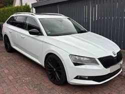 Weiß Gebraucht 2016 Skoda Superb Kombi | 13.750 € (Fairer Preis)