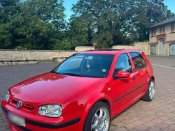 Rot Gebraucht 1999 VW Golf IV Kleinwagen | 3.250 €