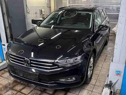 Deep black pearlescent Gebraucht 2022 VW Passat Business Kombi | 20.480 € (Guter Preis)