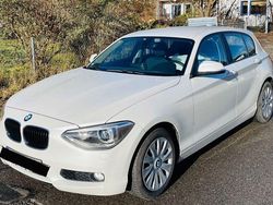 Weiß Gebraucht 2013 BMW 118 Kleinwagen | 10.900 € (Fairer Preis)