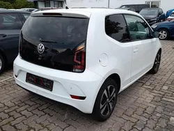 Pure weiß pure weiß pure weiß Gebraucht 2019 VW up! IQ Drive Kleinwagen | 10.677 € (Fairer Preis)