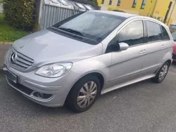 Mercedes B200
