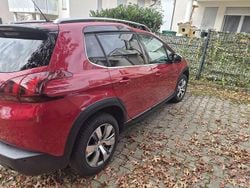 Rot Gebraucht 2019 Peugeot 2008 Allure SUV | 10.500 € (Superpreis)