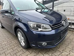 Blau Gebraucht 2013 VW Touran Match Van / Kleinbus | 9.990 € (Guter Preis)