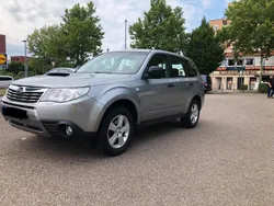 Grau Gebraucht 2010 Subaru Forester SUV | 3.000 €