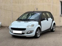 Weiß Gebraucht 2006 Smart ForFour Kleinwagen | 2.450 € (Fairer Preis)