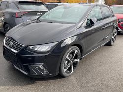 Midnight schwarz metallic Gebraucht 2025 Seat Ibiza FR | 27.495 € (Teuer)