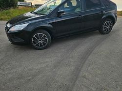 Schwarz Gebraucht 2009 Ford Focus Limousine | 1.999 € (Fairer Preis)