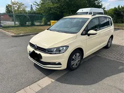 Beige Gebraucht 2021 VW Touran Active Van / Kleinbus | 16.900 € (Fairer Preis)