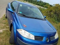 Blau Gebraucht 2005 Renault Mégane Cabriolet Cabrio | 800 €