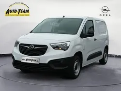 Kaolin weiß Gebraucht 2024 Opel Combo Van / Kleinbus | 21.750 € (Etwas zu teuer)