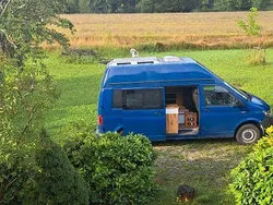 Blau Gebraucht 2016 VW T6 Van | 42.000 €