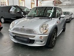 Silber Gebraucht 2005 Mini John Cooper Works Coupé Coupé | 3.990 €