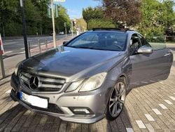 Gebraucht 2009 Mercedes E350 Elegance Coupé | 17.500 €