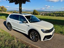 Weiß Gebraucht 2020 VW Tiguan Allspace R-line SUV | 36.900 € (Etwas zu teuer)