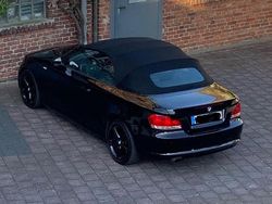 Schwarz Gebraucht 2011 BMW 118 Cabriolet Cabrio | 9.800 € (Fairer Preis)