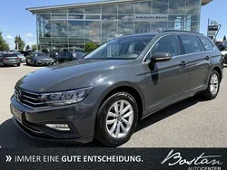 Grau Gebraucht 2021 VW Passat Business Kombi | 18.900 € (Fairer Preis)