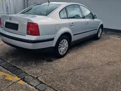 Silber Gebraucht 2001 VW Passat Limousine | 800 € (Guter Preis)