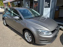 Grau Gebraucht 2014 VW Golf VII Comfortline Limousine | 8.880 € (Guter Preis)