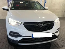 Weiß Gebraucht 2019 Opel Grandland X Innovation SUV | 12.800 € (Fairer Preis)