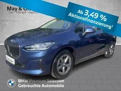 Blau Gebraucht 2024 BMW 218 Active Tourer Van / Kleinbus | 31.490 € (Guter Preis)
