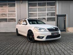Weiß Gebraucht 2012 Skoda Octavia RS Kombi | 8.800 € (Etwas zu teuer)