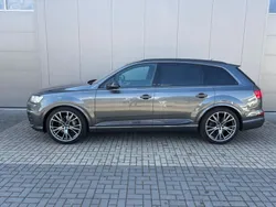 Grau Gebraucht 2019 Audi Q7 S-Line SUV | 49.999 € (Etwas zu teuer)