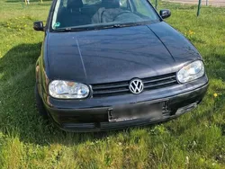 Schwarz Gebraucht 2003 VW Golf IV Kleinwagen | 1.000 € (Guter Preis)