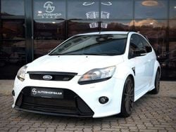 Weiß Gebraucht 2009 Ford Focus RS Limousine | 25.900 €