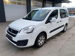 Gebraucht 2015 Peugeot Partner Tepee Active Van / Kleinbus | 5.999 € (Guter Preis)