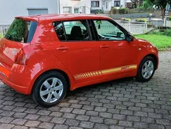 Rot Gebraucht 2006 Suzuki Swift Kleinwagen | 1.995 € (Guter Preis)