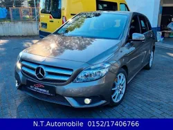 Grau Gebraucht 2012 Mercedes B180 Van / Kleinbus | 7.600 € (Guter Preis)