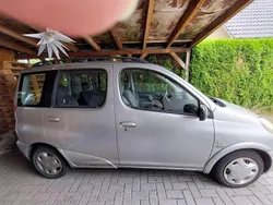 Silber Gebraucht 2002 Toyota Yaris Sol Kombi | 1.599 € (Guter Preis)