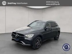 Grau Gebraucht 2022 Mercedes GLC300e AMG SUV | 38.450 € (Fairer Preis)