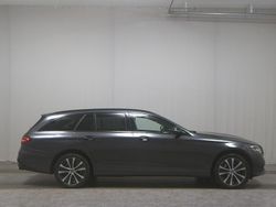 Grau Gebraucht 2022 Mercedes E300 Avantgarde Kombi | 27.480 € (Guter Preis)