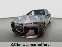 Grau Gebraucht 2024 BMW 740 M Sport Limousine | 112.600 €