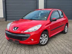 Rot Gebraucht 2012 Peugeot 206+ Basis Kleinwagen | 2.300 € (Guter Preis)