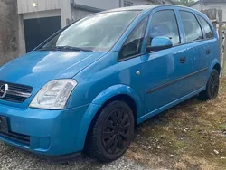 Blau Gebraucht 2003 Opel Meriva Van / Kleinbus | 2.450 € (Fairer Preis)