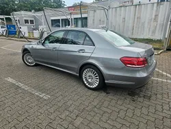 Silber Gebraucht 2013 Mercedes E300 Limousine | 21.600 €