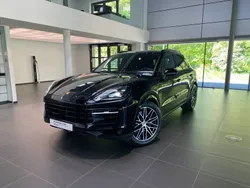 Schwarz Gebraucht 2024 Porsche Cayenne SUV | 110.500 € (Teuer)