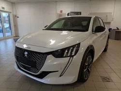 Perlmutt weiss Gebraucht 2022 Peugeot e-208 GTi Kleinwagen | 19.990 € (Fairer Preis)