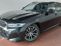Schwarz Gebraucht 2023 BMW 320 M Sport Kombi | 30.990 € (Guter Preis)