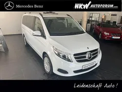 Weiß Gebraucht 2018 Mercedes V250 Van / Kleinbus | 42.990 € (Fairer Preis)
