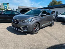 Grau Gebraucht 2018 Peugeot 5008 Allure Van / Kleinbus | 10.999 € (Superpreis)
