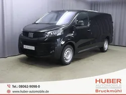 Schwarz Gebraucht 2023 Fiat Scudo Van / Kleinbus | 29.180 € (Fairer Preis)