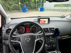 Grau Gebraucht 2012 Opel Meriva Van / Kleinbus | 4.500 € (Etwas zu teuer)